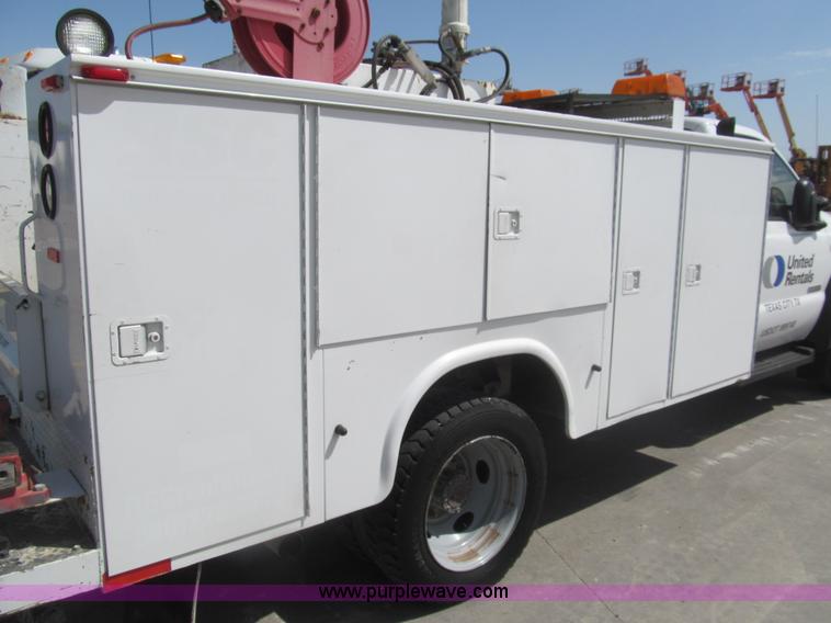 image for item I7051 2006 Ford F550 Super Duty XL service truck