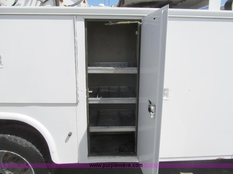 image for item I7051 2006 Ford F550 Super Duty XL service truck