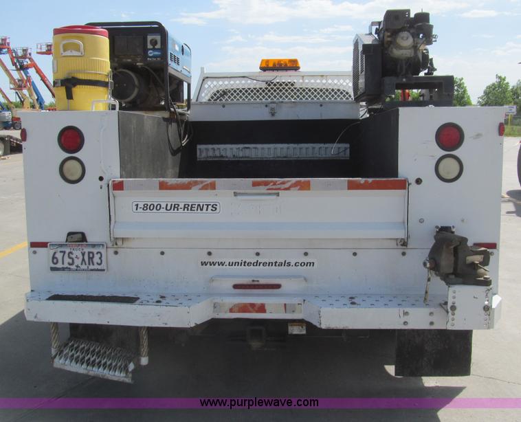 image for item I7052 2006 Ford F350 Super Duty XL service truck