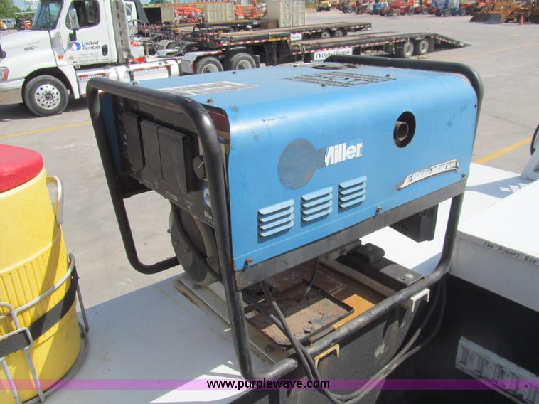 image for item I7052 2006 Ford F350 Super Duty XL service truck