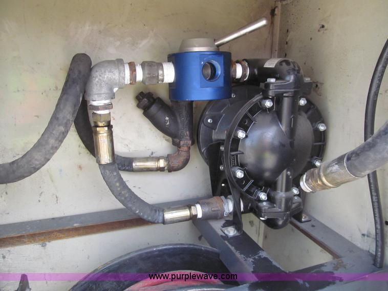 image for item I7052 2006 Ford F350 Super Duty XL service truck