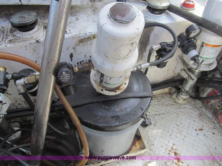 image for item I7053 2008 Ford F550 Super Duty XL service truck