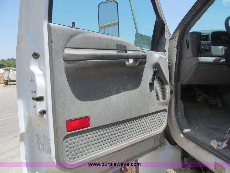 image for item I7058 2007 Ford F750 Super Duty XL water truck