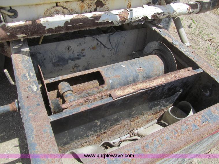 image for item I7058 2007 Ford F750 Super Duty XL water truck