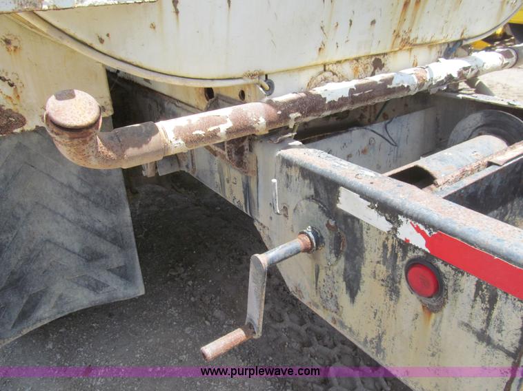 image for item I7058 2007 Ford F750 Super Duty XL water truck