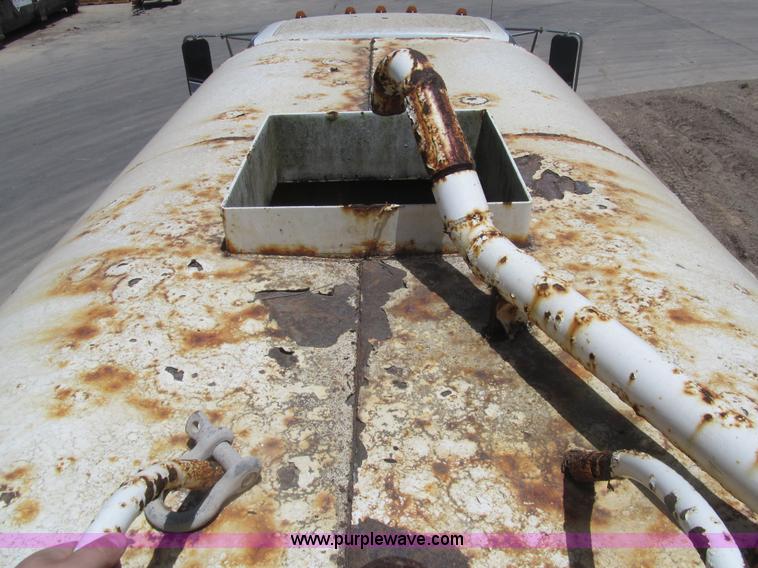 image for item I7058 2007 Ford F750 Super Duty XL water truck