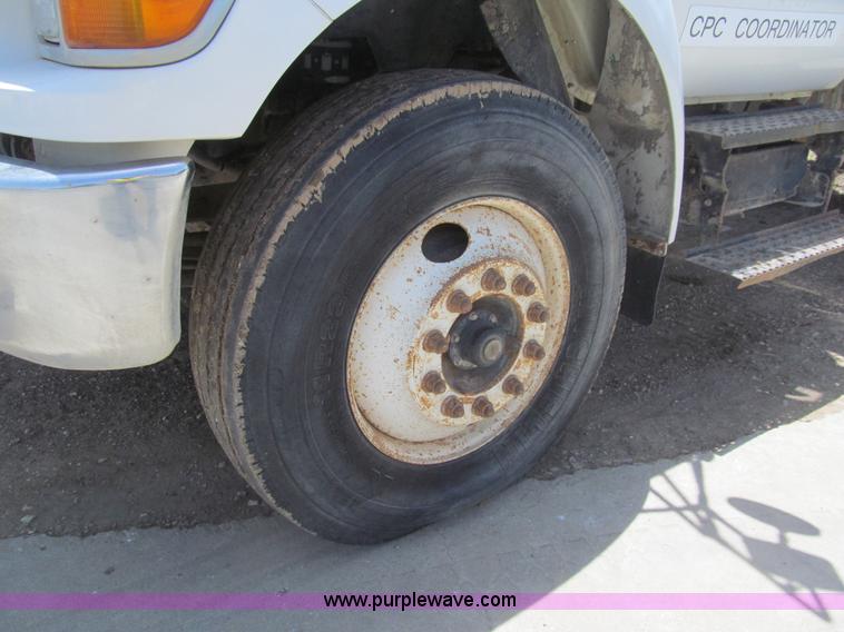 image for item I7058 2007 Ford F750 Super Duty XL water truck