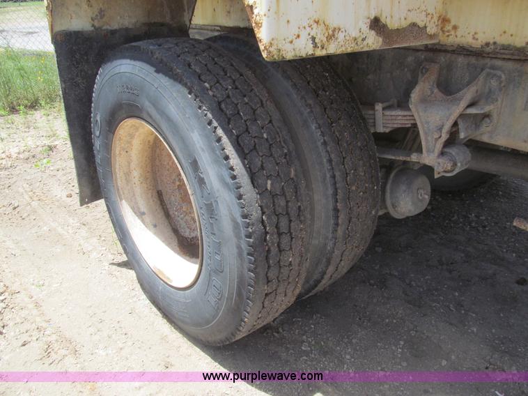 image for item I7058 2007 Ford F750 Super Duty XL water truck