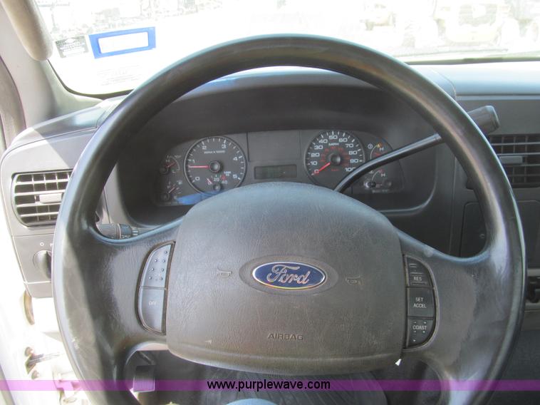 image for item I7059 2006 Ford F550 XL service truck