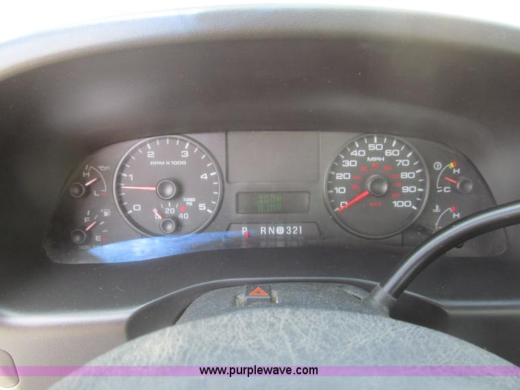 image for item I7059 2006 Ford F550 XL service truck