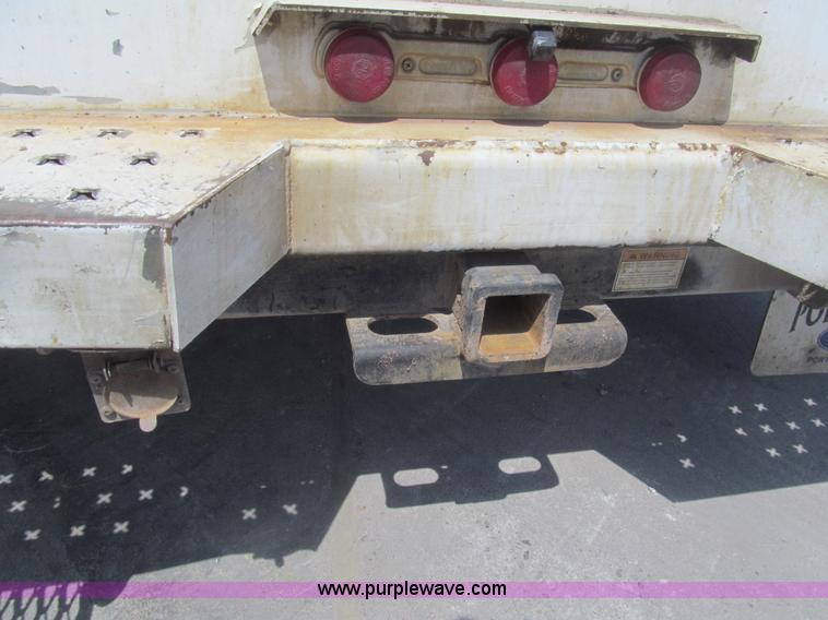 image for item I7059 2006 Ford F550 XL service truck