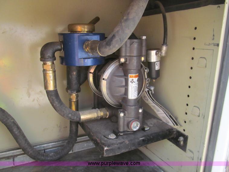 image for item I7059 2006 Ford F550 XL service truck