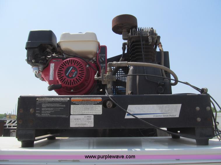 image for item I7059 2006 Ford F550 XL service truck