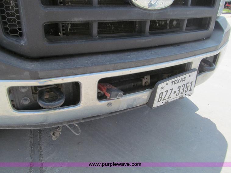 image for item I7059 2006 Ford F550 XL service truck