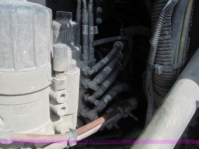 image for item I7060 2009 Freightliner Columbia CDL120 semi truck