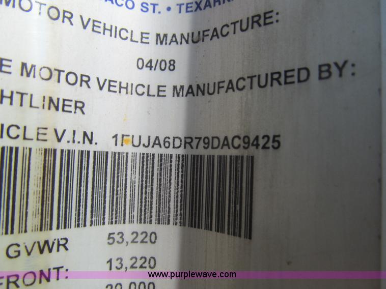 image for item I7060 2009 Freightliner Columbia CDL120 semi truck