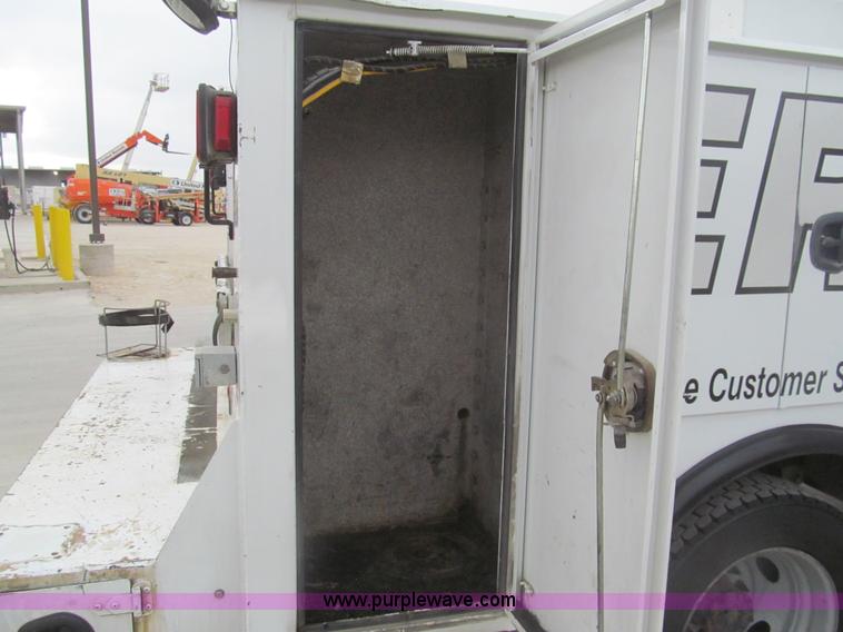 image for item I7061 2007 Ford F550 Super Duty XL service truck