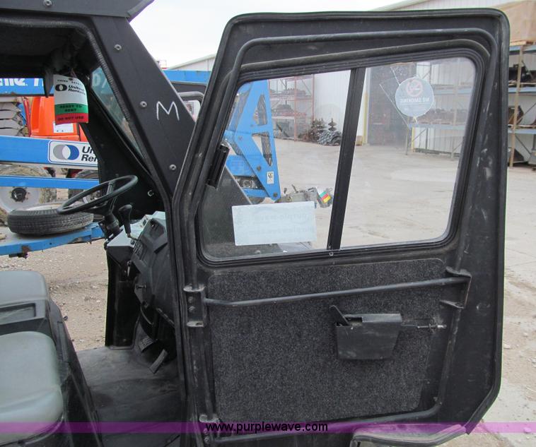 image for item J3480 2011 Bobcat 3400 utility vehicle