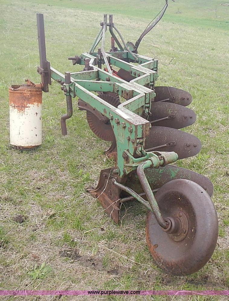 image for item AC9121 John Deere 414 four bottom plow