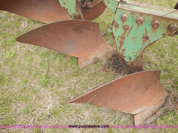 image for item AC9121 John Deere 414 four bottom plow