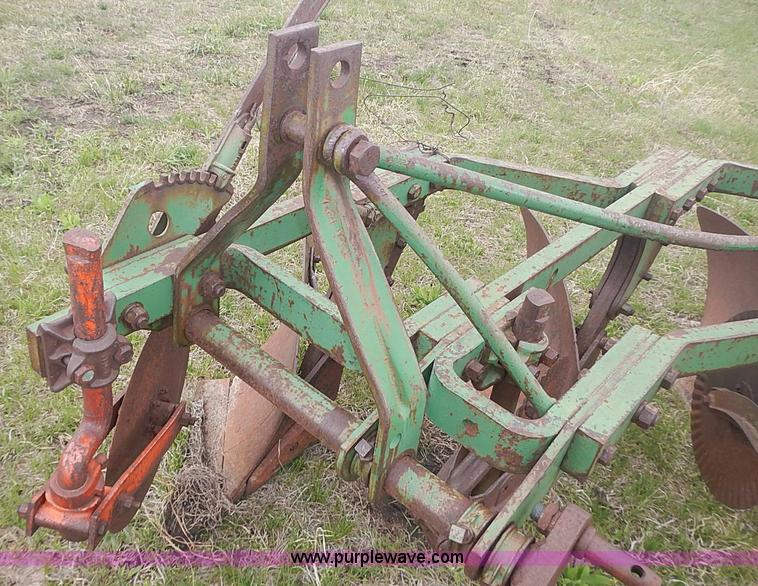 image for item AC9121 John Deere 414 four bottom plow