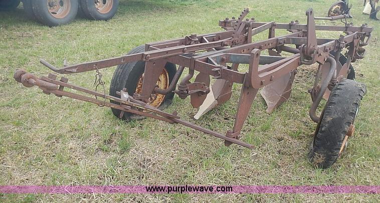image for item AC9122 B&H 55A three bottom plow