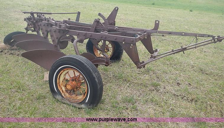image for item AC9122 B&H 55A three bottom plow