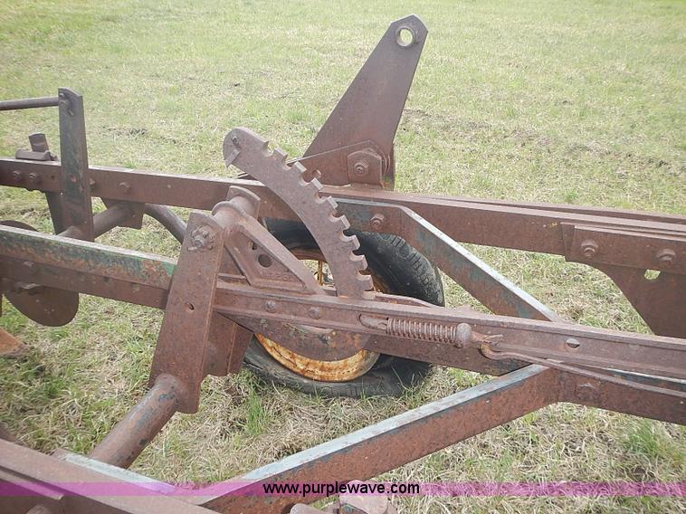 image for item AC9122 B&H 55A three bottom plow