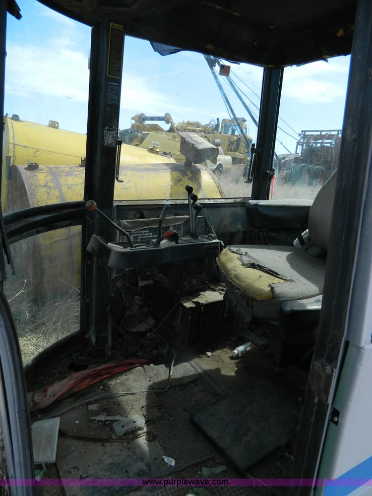 image for item AD9846 John Deere tractor cab