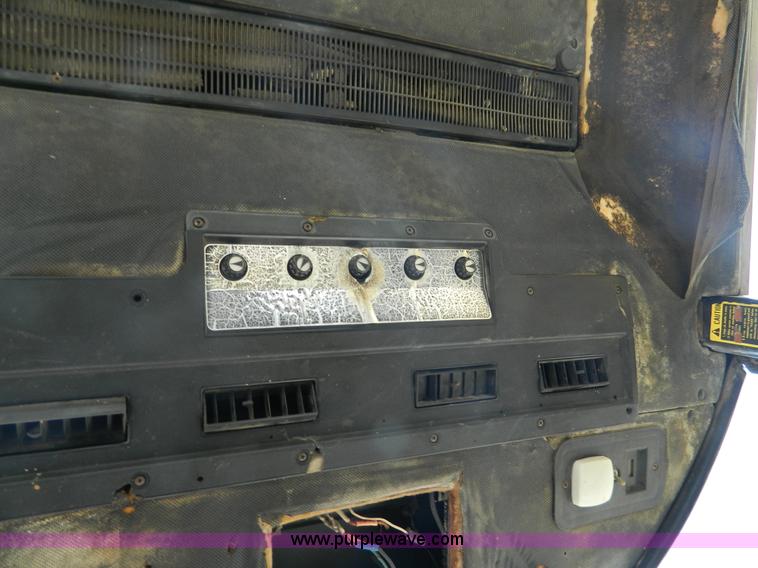 image for item AD9846 John Deere tractor cab