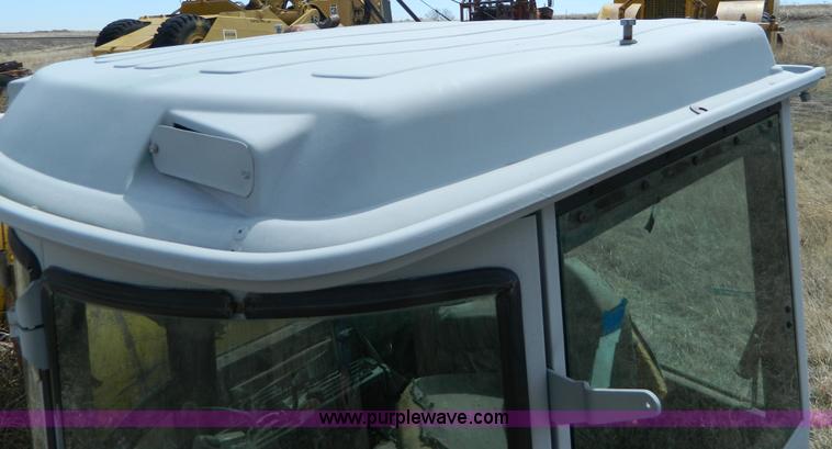 image for item AD9846 John Deere tractor cab