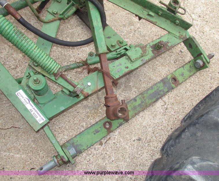 image for item AE9322 John Deere 8 sickle bar mower