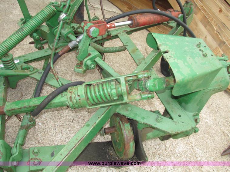 image for item AE9322 John Deere 8 sickle bar mower