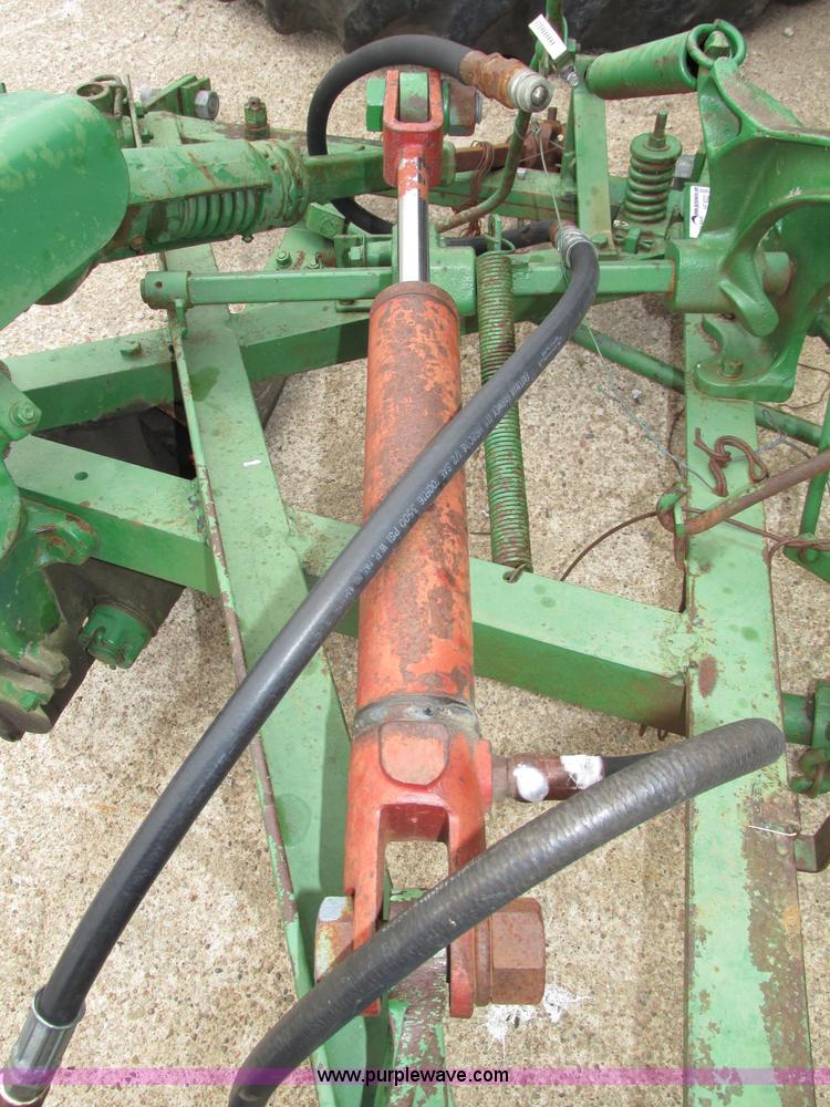 image for item AE9322 John Deere 8 sickle bar mower