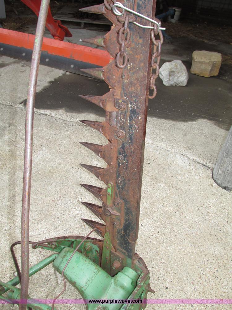 image for item AE9322 John Deere 8 sickle bar mower