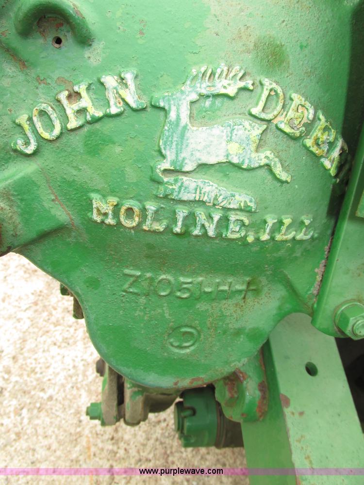 image for item AE9322 John Deere 8 sickle bar mower
