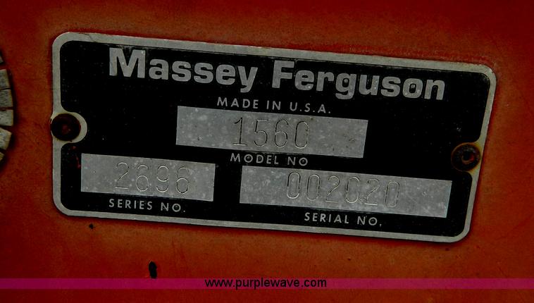 image for item AL9995 Massey-Ferguson 1560 round baler