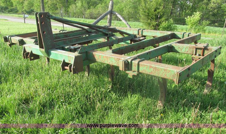 image for item AN9061 Mohawk 307 seven bottom chisel plow