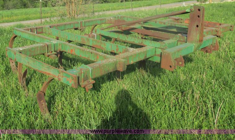 image for item AN9061 Mohawk 307 seven bottom chisel plow