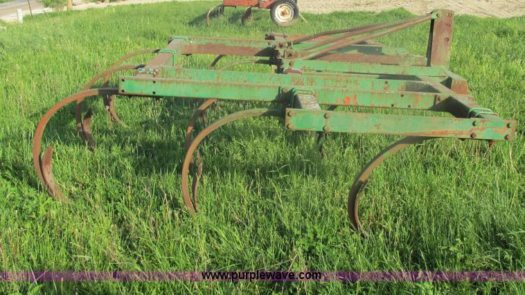 image for item AN9061 Mohawk 307 seven bottom chisel plow