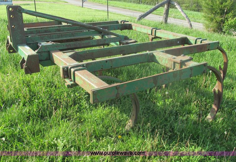 image for item AN9061 Mohawk 307 seven bottom chisel plow