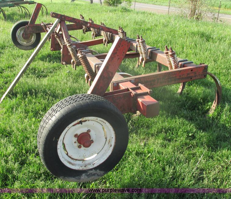 image for item AN9062 International 11 bottom chisel plow