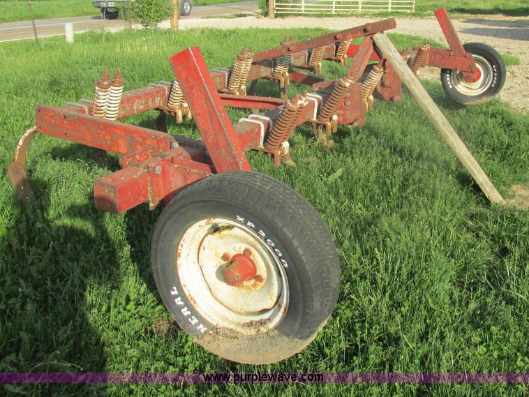 image for item AN9062 International 11 bottom chisel plow