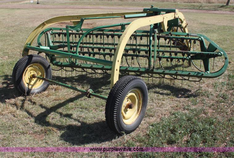image for item AN9901 John Deere 858 side delivery rake