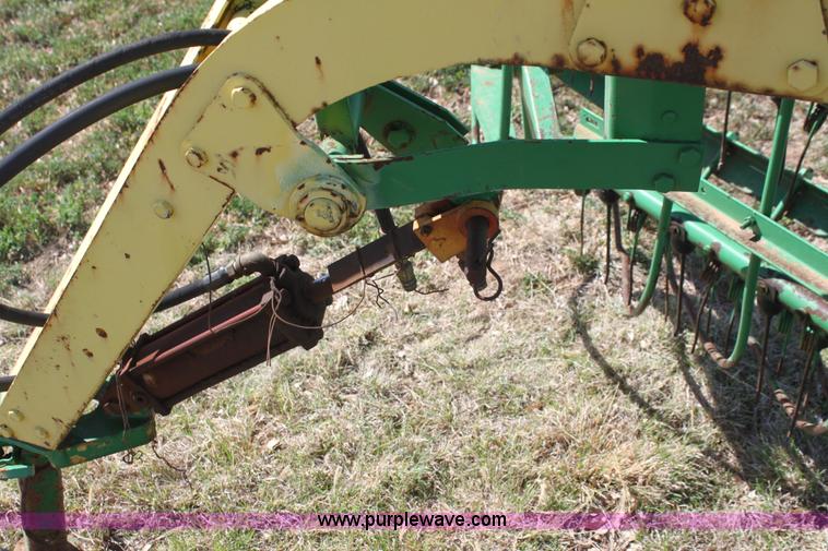 image for item AN9901 John Deere 858 side delivery rake