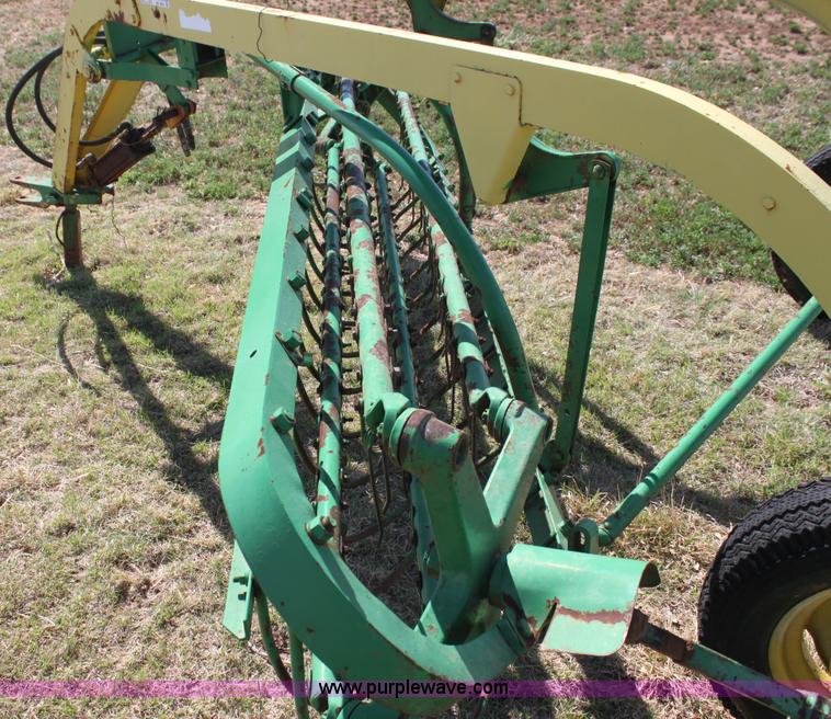 image for item AN9901 John Deere 858 side delivery rake