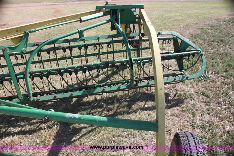 image for item AN9901 John Deere 858 side delivery rake