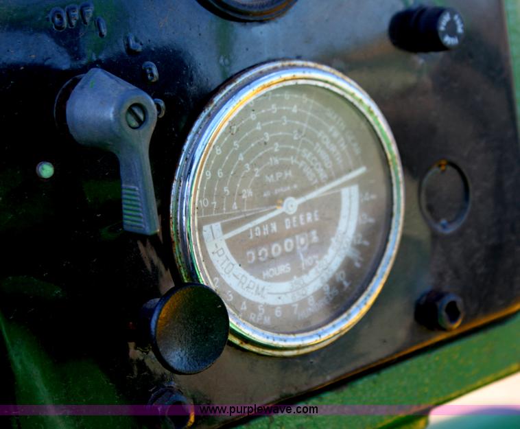 image for item AN9902 John Deere 720 tractor