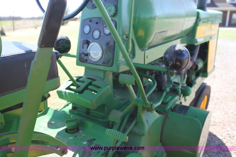 image for item AN9902 John Deere 720 tractor