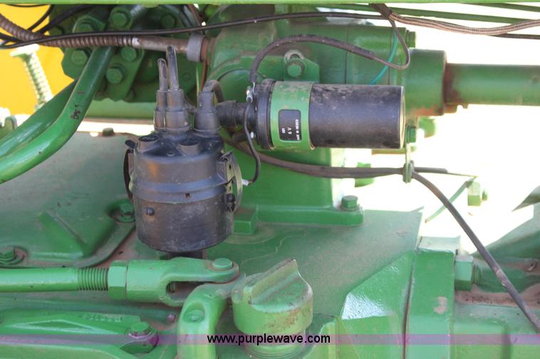 image for item AN9902 John Deere 720 tractor